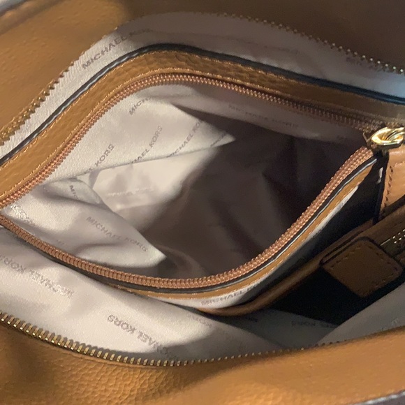 Michael Kors Purse - Picture 8 of 8